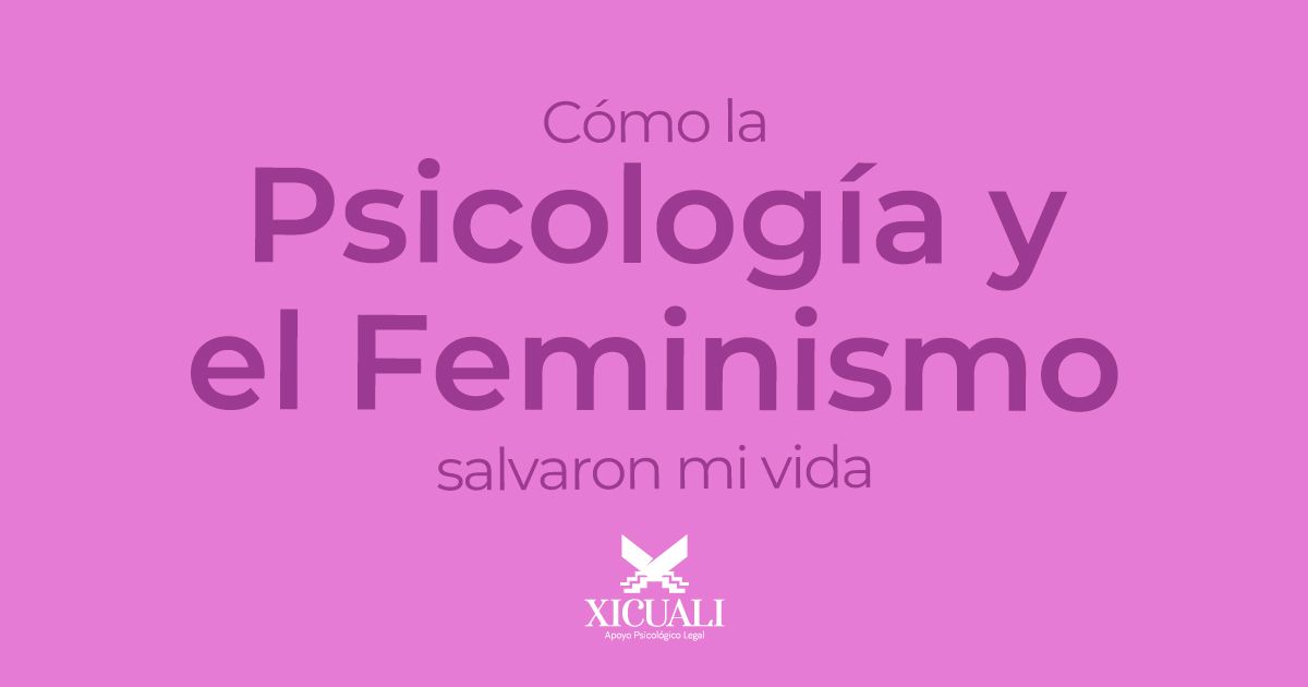 Mujer joven caminando hacia la luz con expresión serena, simbolizando el proceso de sanación a través del feminismo y la psicología